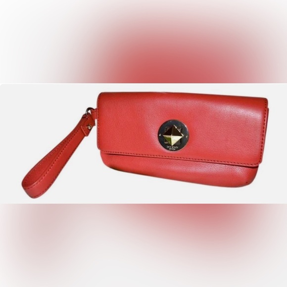 Kate Spade Chrystie Street Wristlet Clutch Leather in Red NWT w/ COA staple - Picture 1 of 11